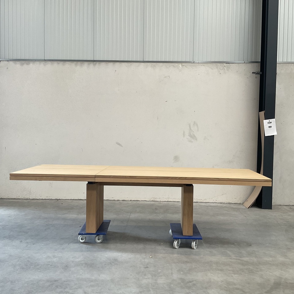 Double extendable dining table