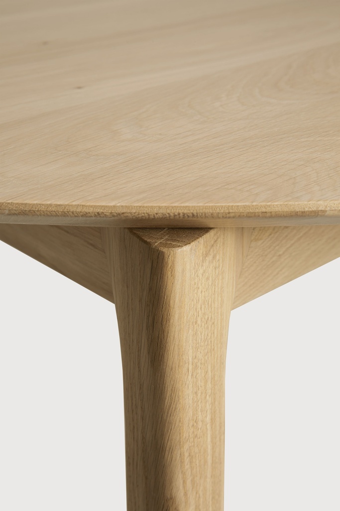 Bok round extendable dining table