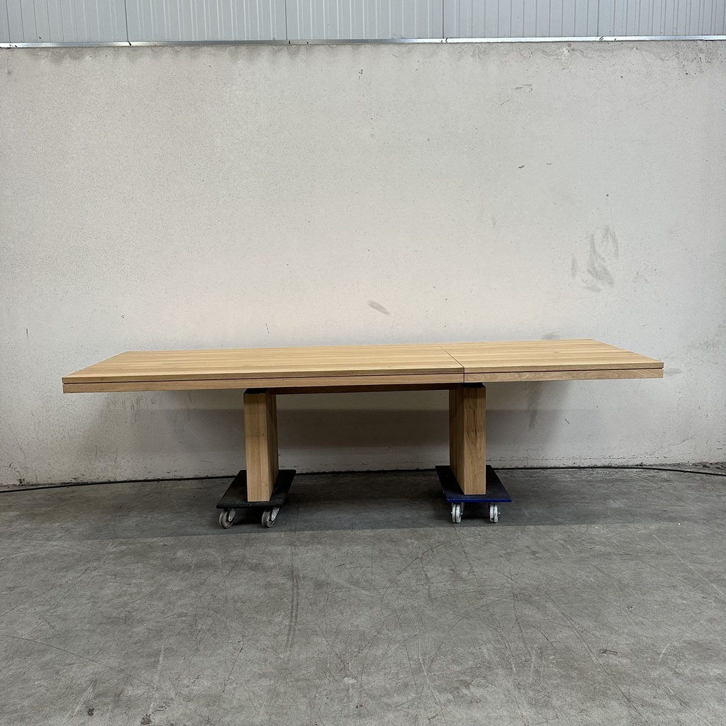 Double extendable dining table