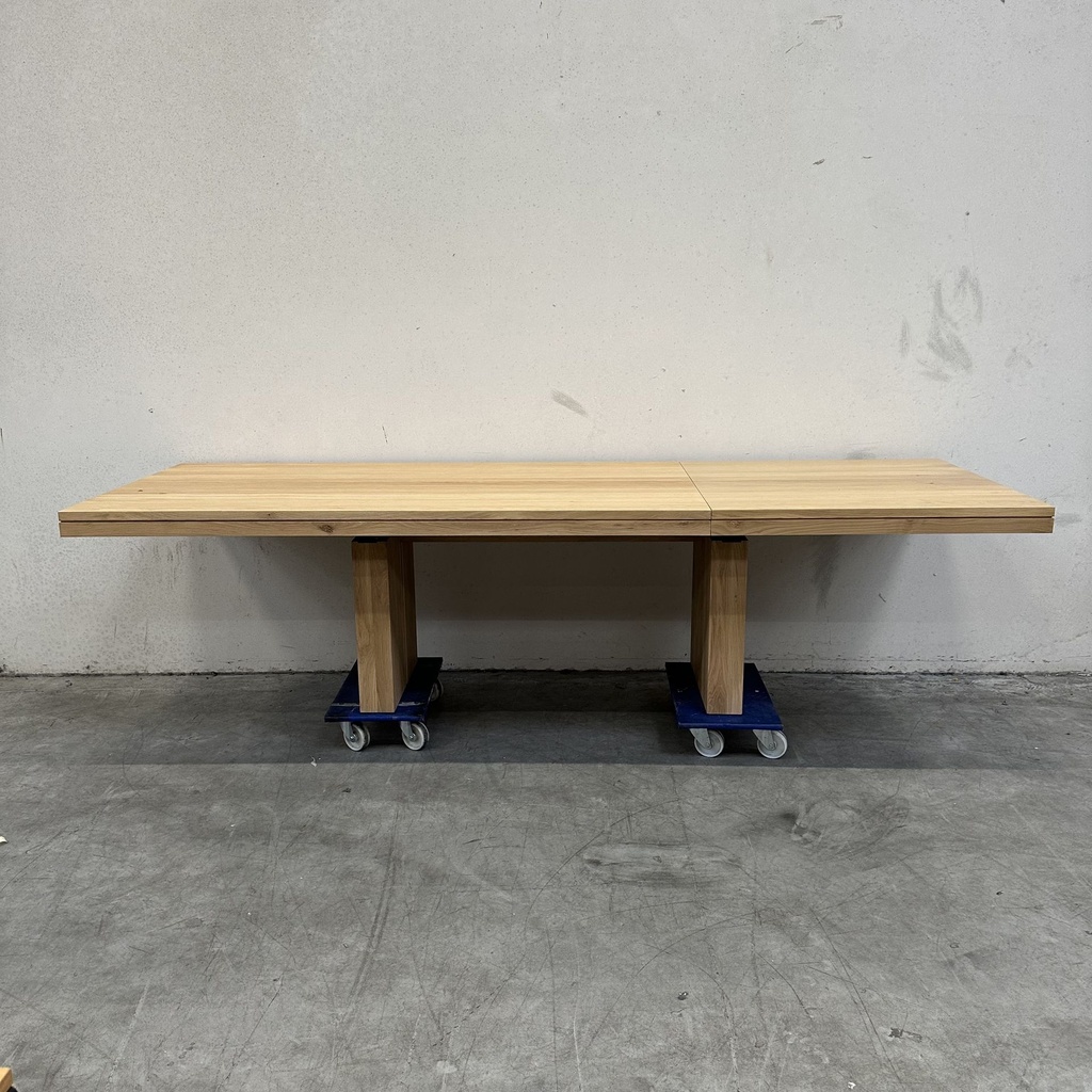 Double extendable dining table