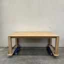 Slice dining table