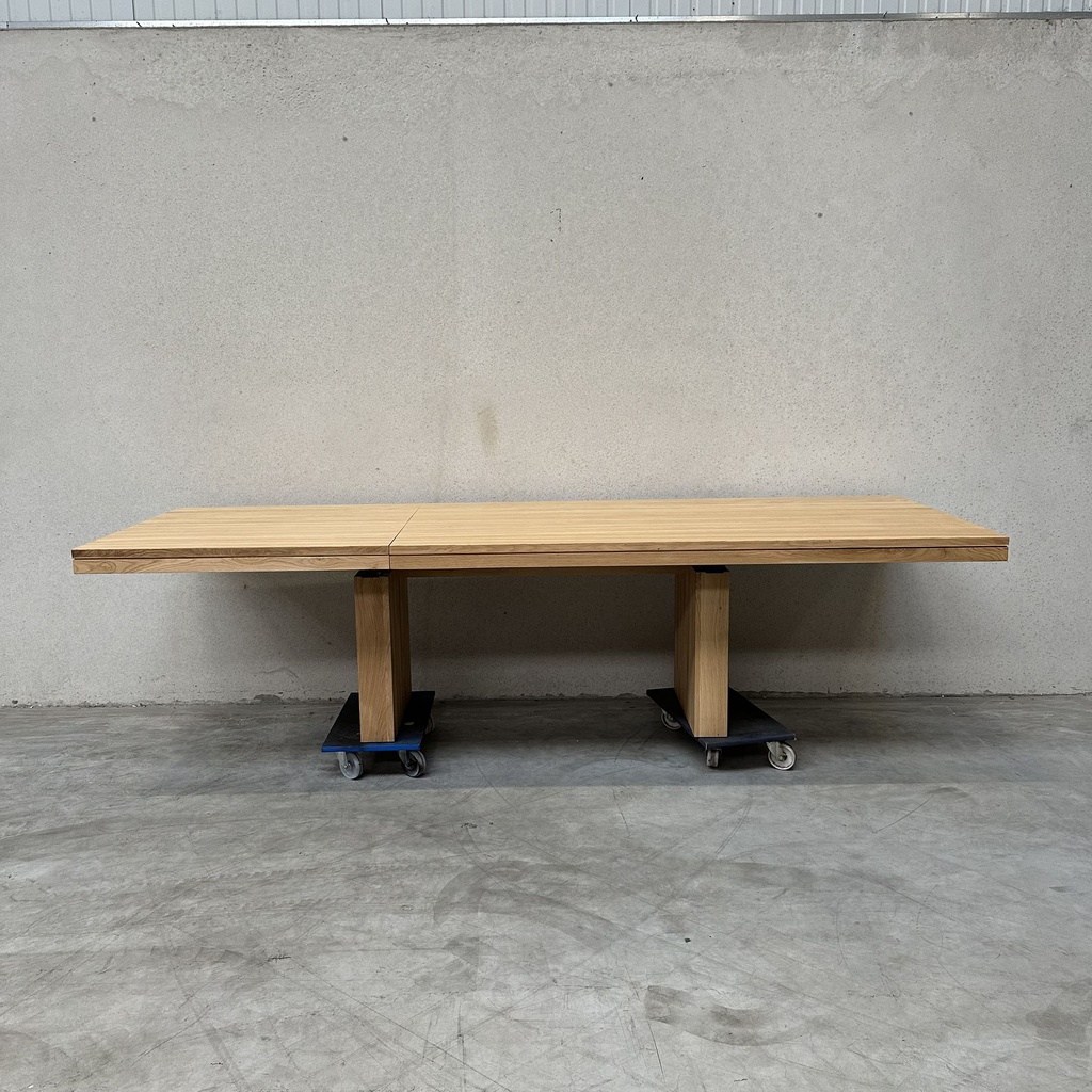 Double extendable dining table