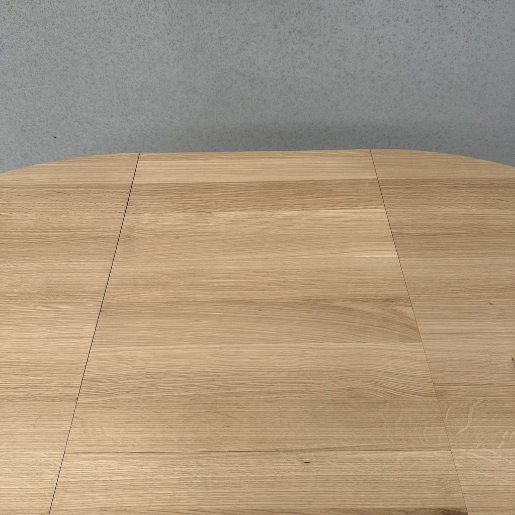 Bok round extendable dining table