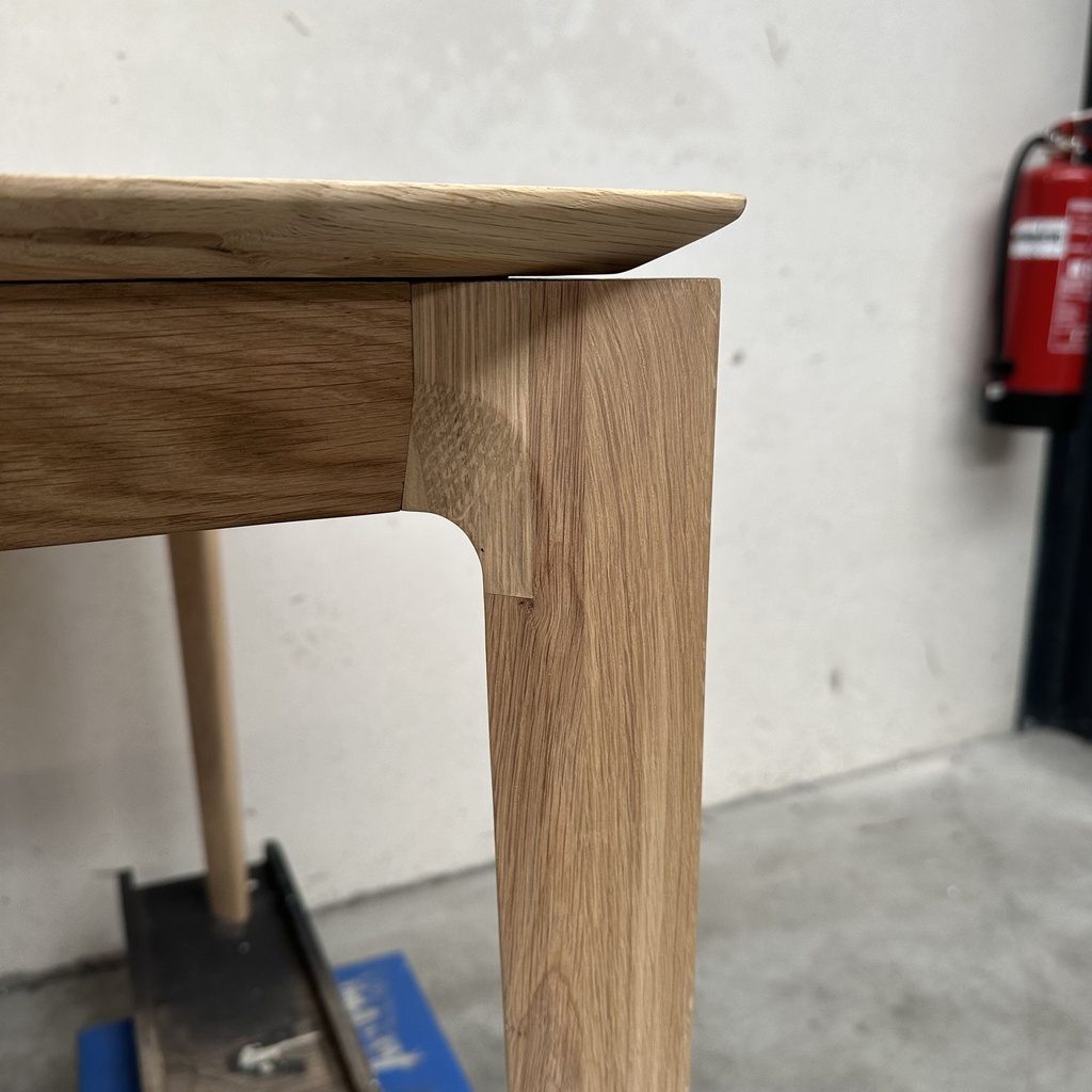 Bok dining table