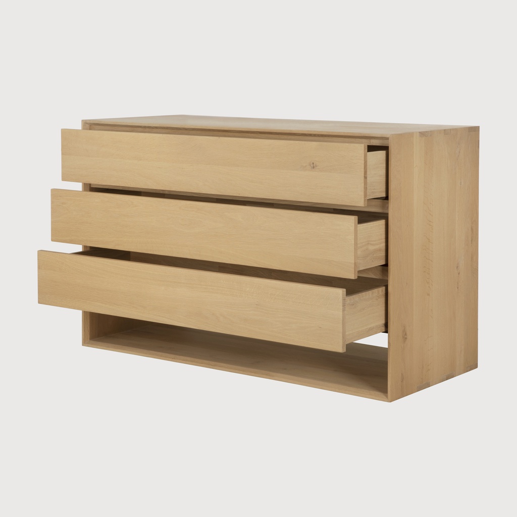 Nordic dresser