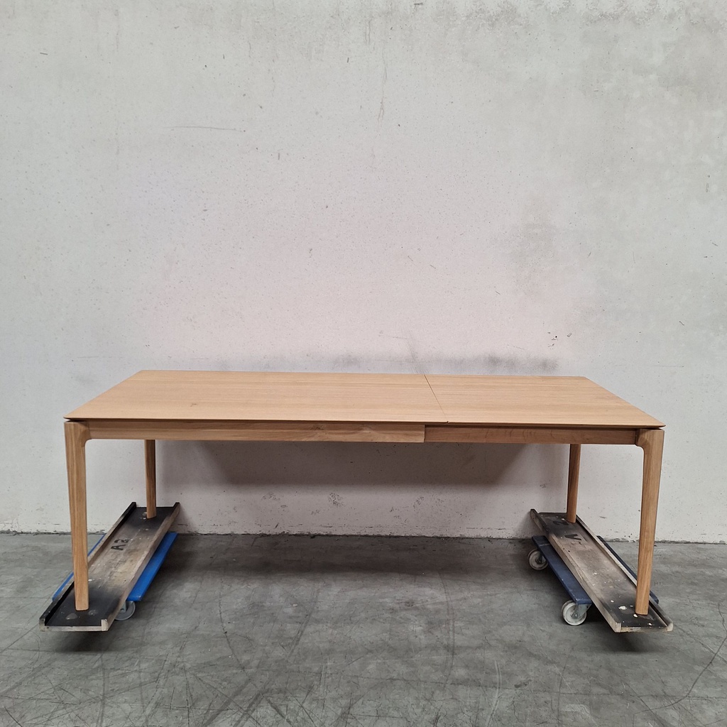 Bok extendable dining table