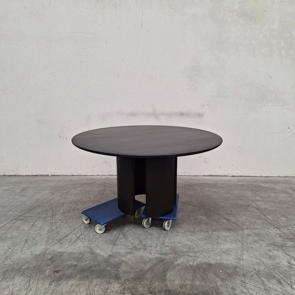 Roller Max dining table