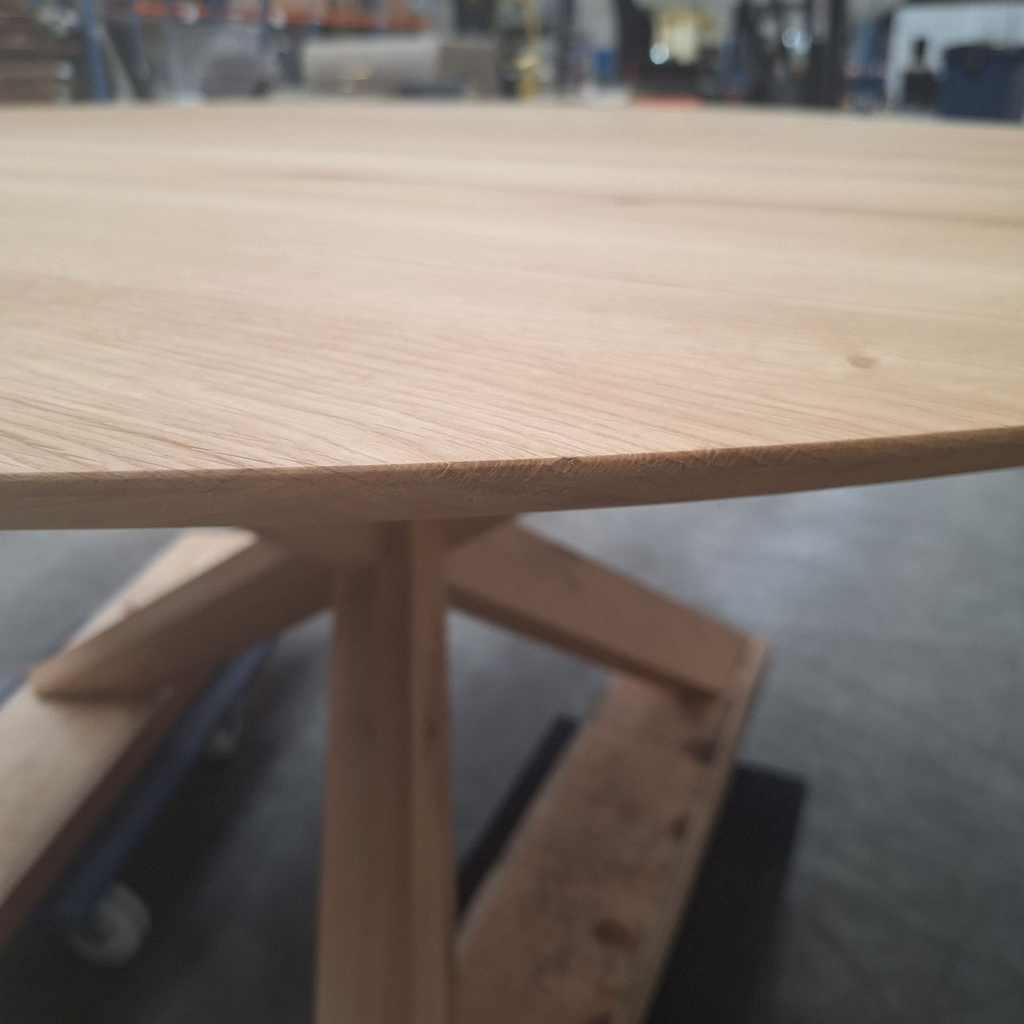 Circle dining table