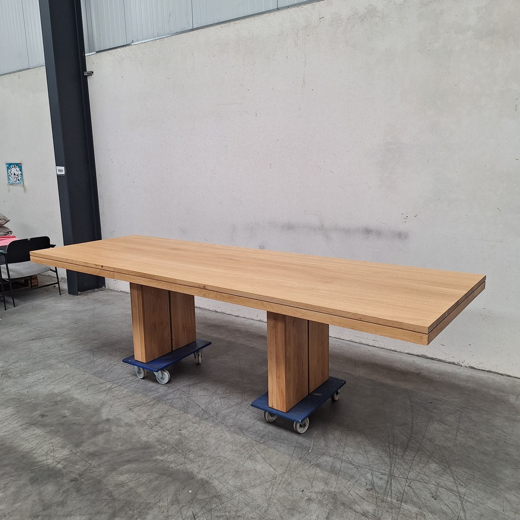 Double extendable dining table