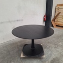 Torsion dining table