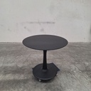 Torsion dining table