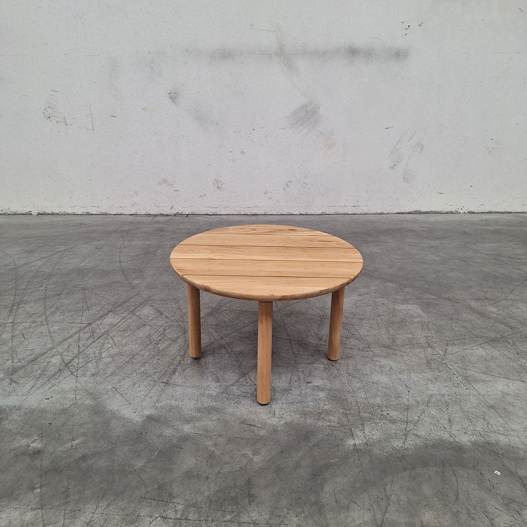 Quatro outdoor side table