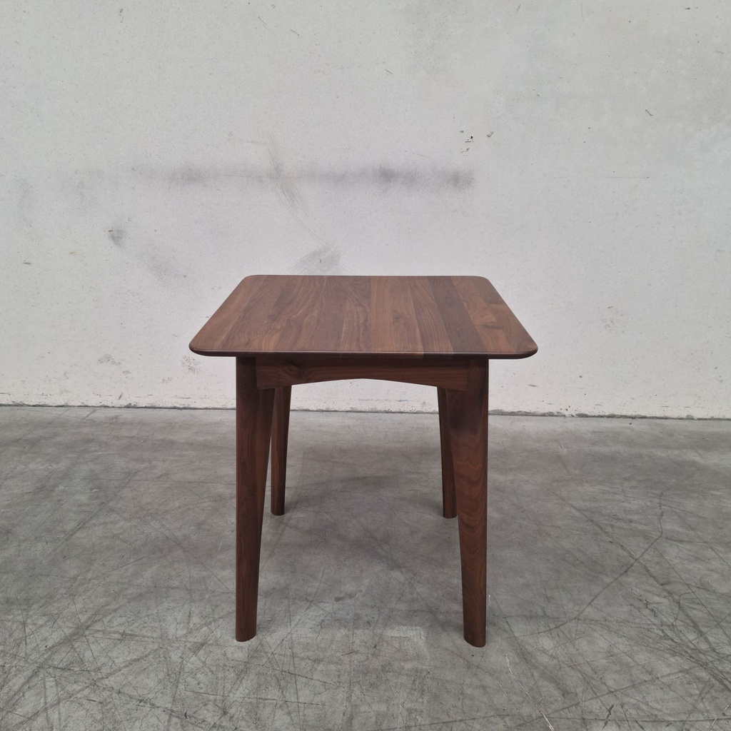 Osso dining table