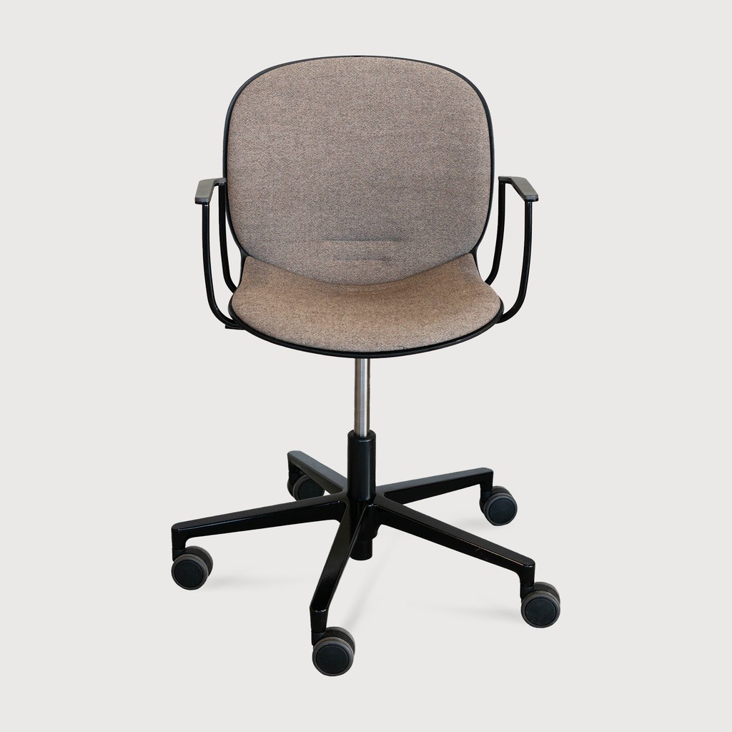 RBM Noor with armrests by Flokk