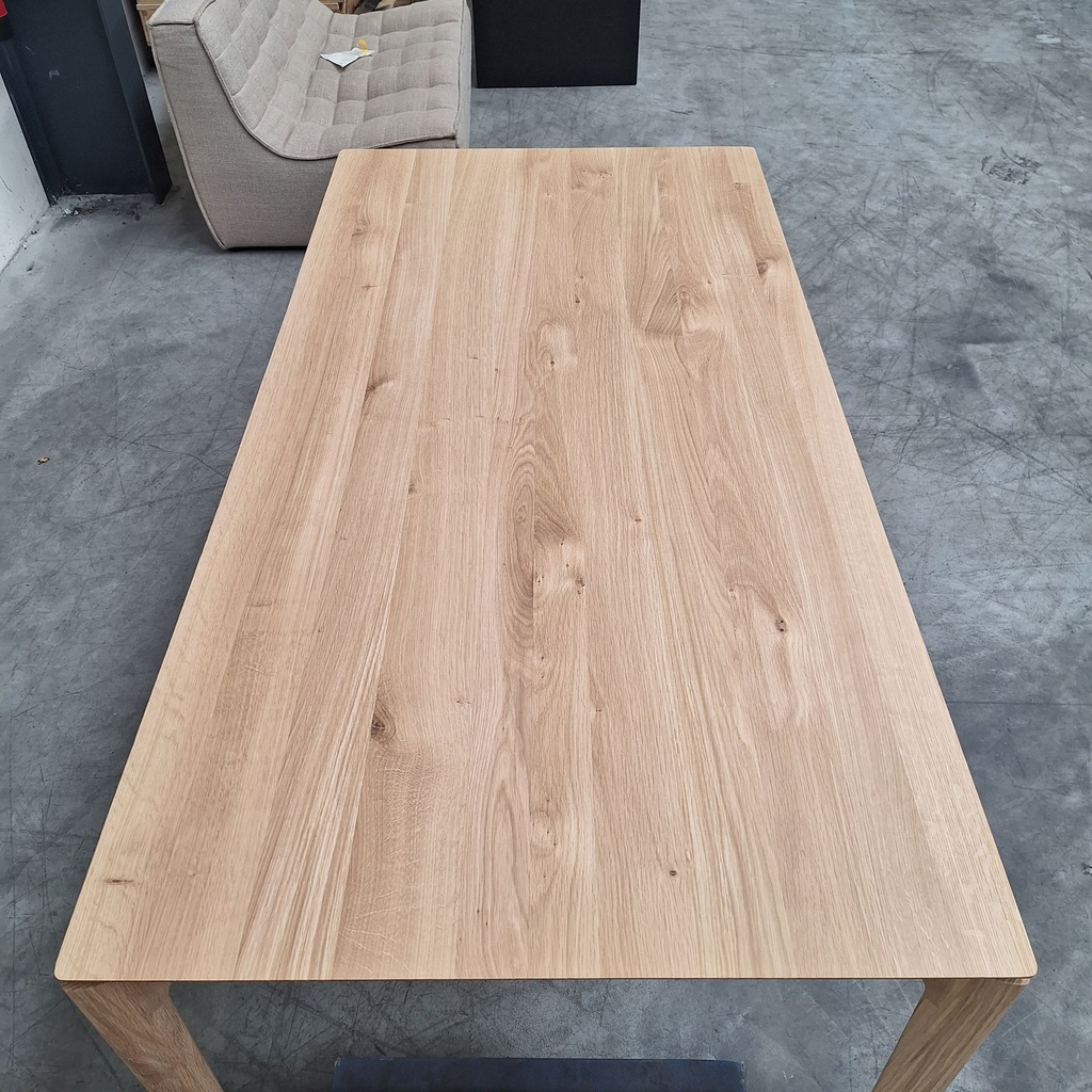 Bok dining table