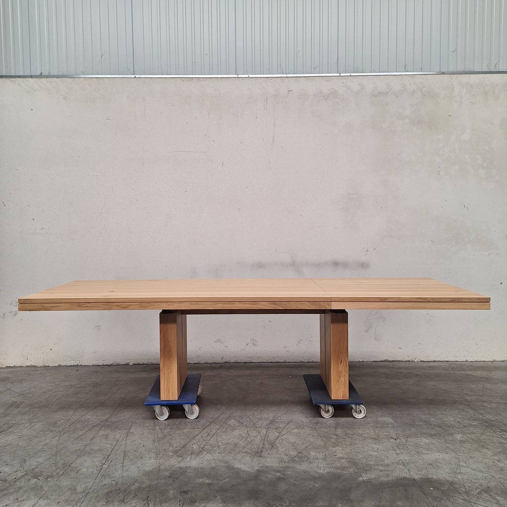 Double extendable dining table