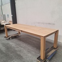 Slice extendable dining table