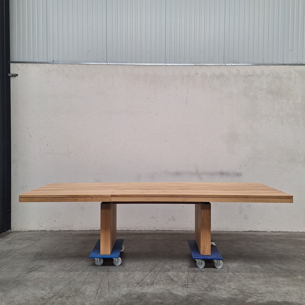 Double extendable dining table