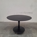 Torsion dining table