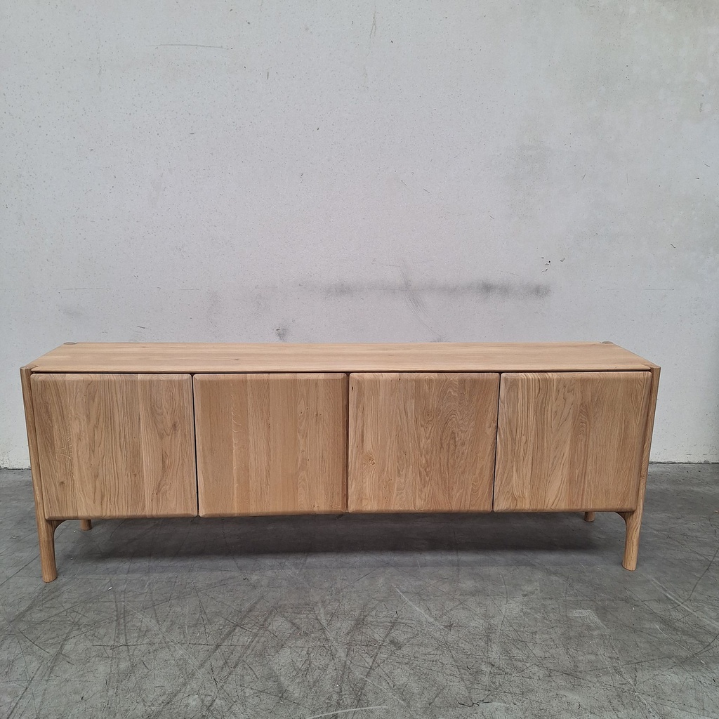 PI sideboard