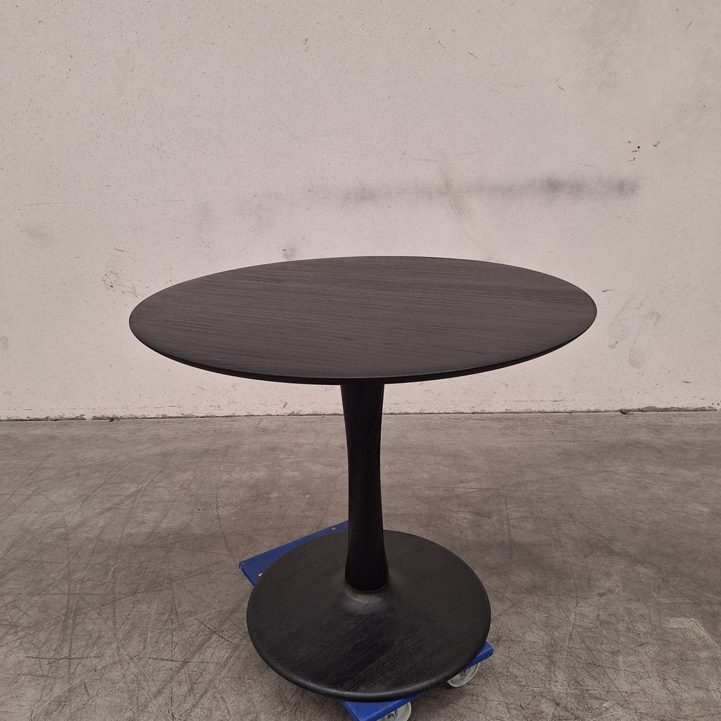 Torsion dining table