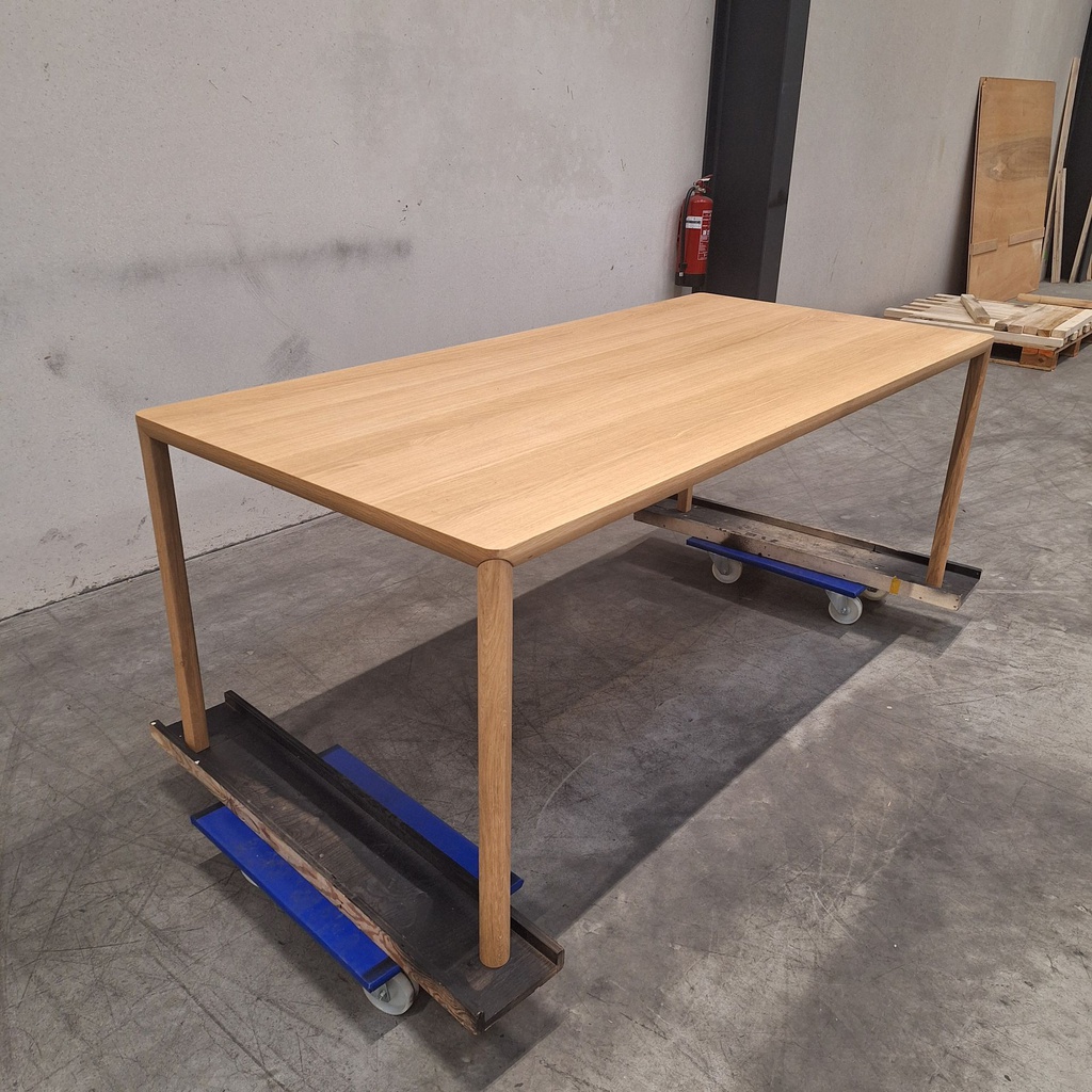 Air dining table