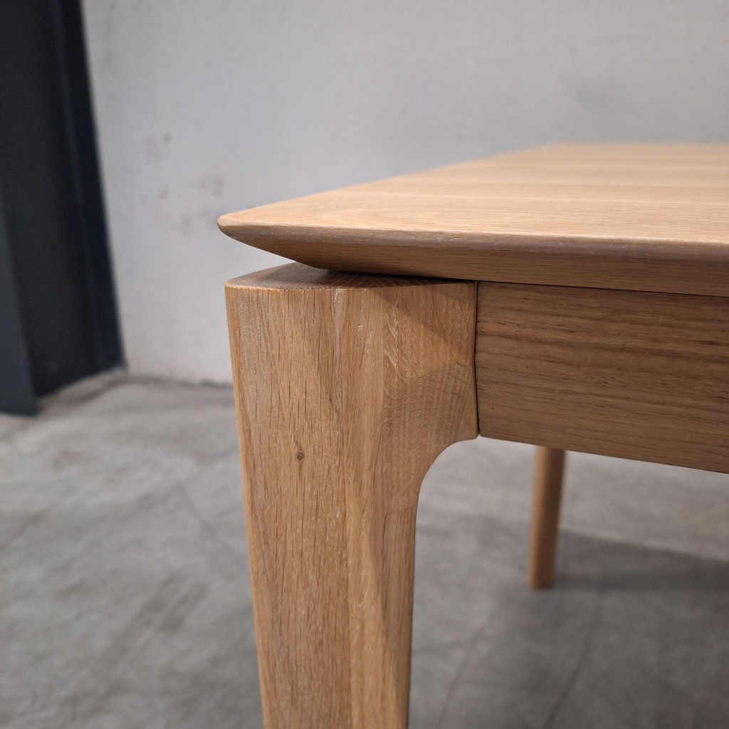 Bok dining table