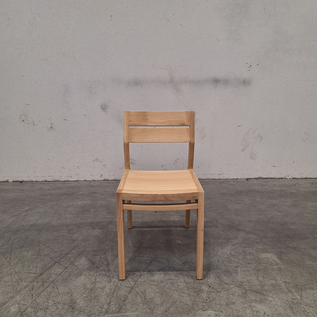 EX1 dining chair