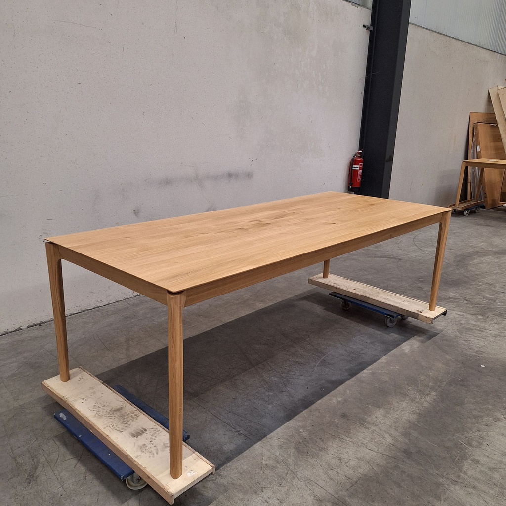 Bok dining table