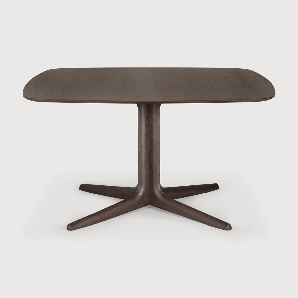 Corto dining table